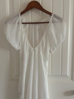 NWT Zara White Puff-Sleeve V-Neck Tunic Top SZ XS